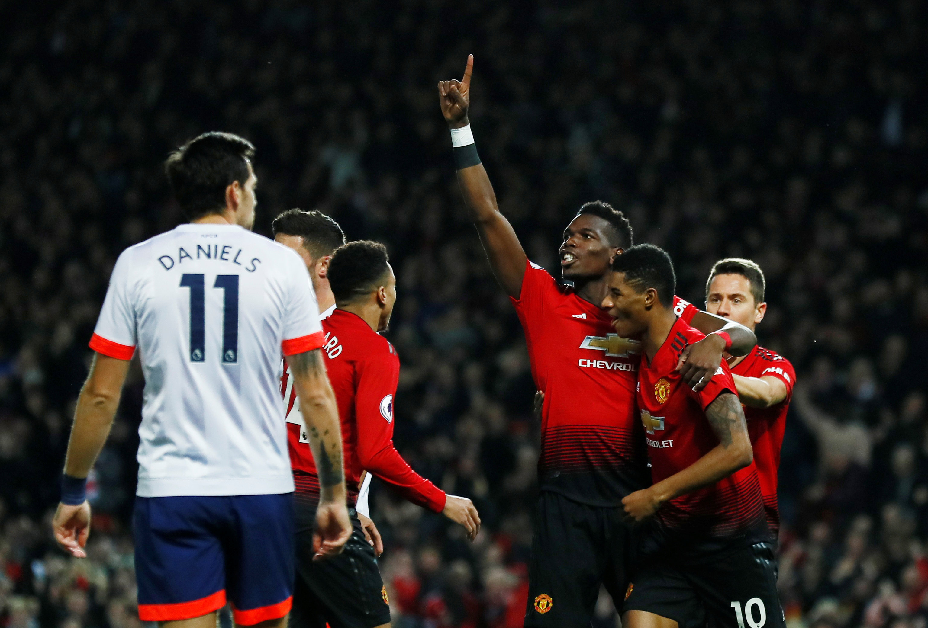 满悬念与欢 满悬念与欢